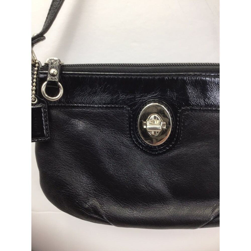 Coach Black Patent Leather Wristlet Zipper Closure Wallet - Picture 9 of 11